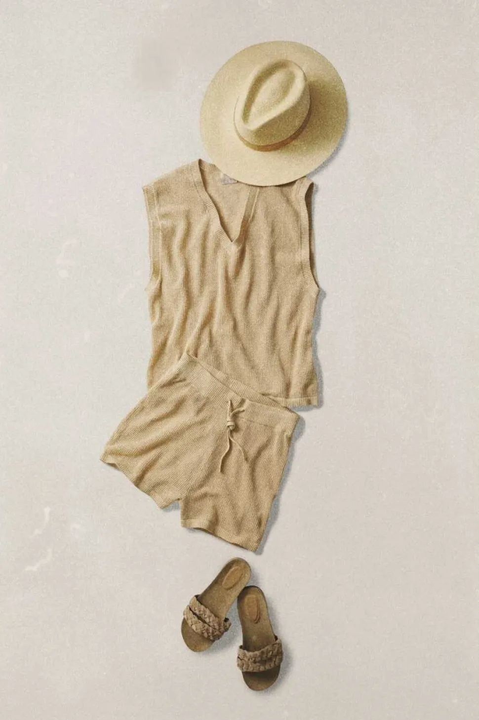 Aruba Boxy V-Neck